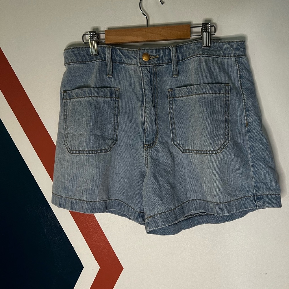 Universal Thread Light Wash Denim High Rise A-Line Patch-Pocket Shorts